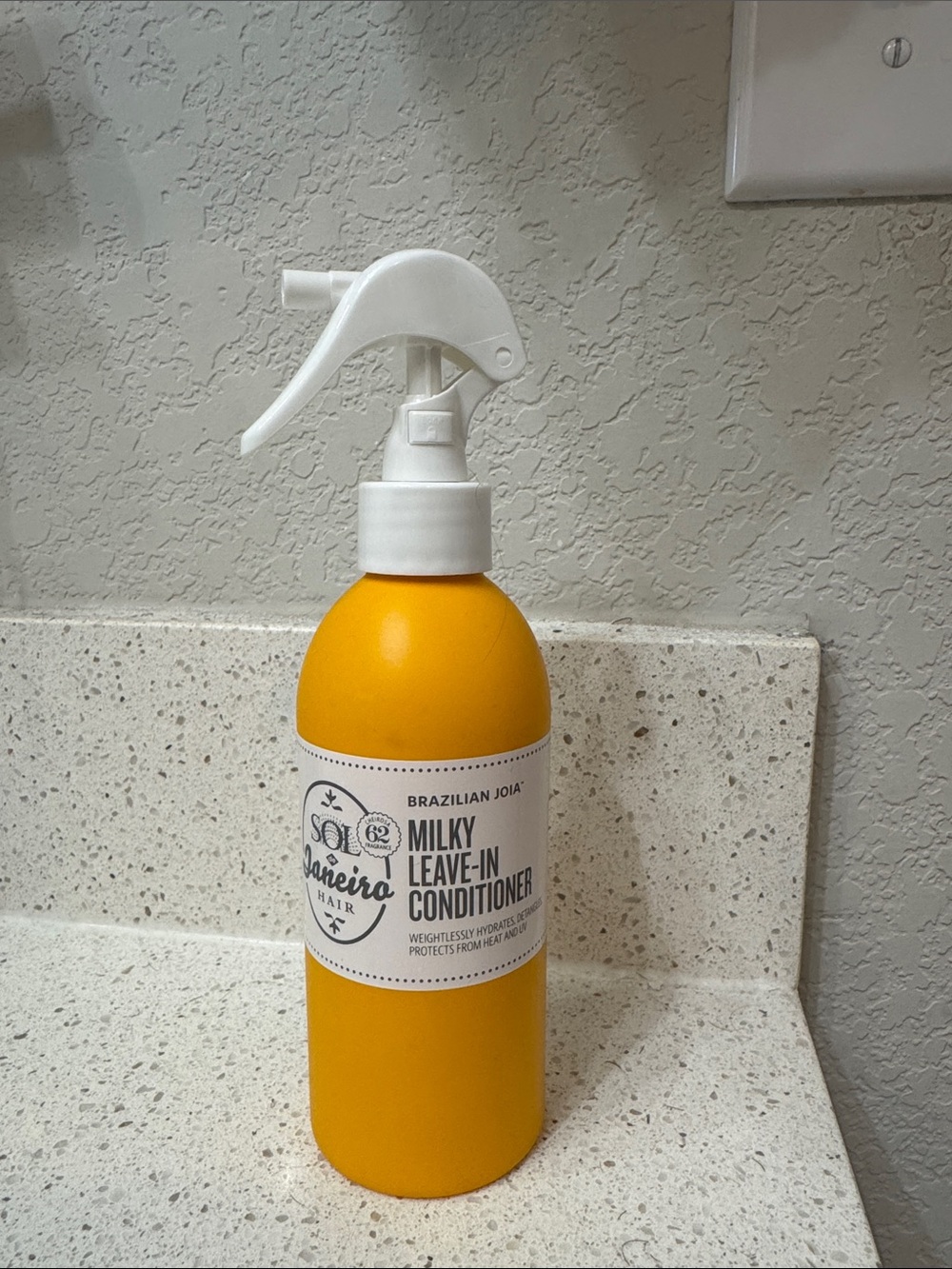 Sol de Janeiro Yellow Milky Leave-In Conditioner Spray - Picture 3 of 3